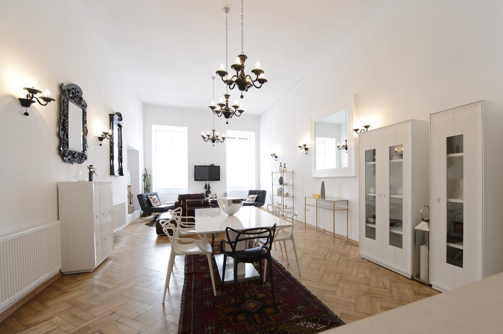 Апартаменти Casa Mandl Брашов Номер фото